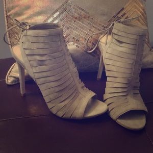 SOLD🔥 SALE🔥 Steve Madden pumps